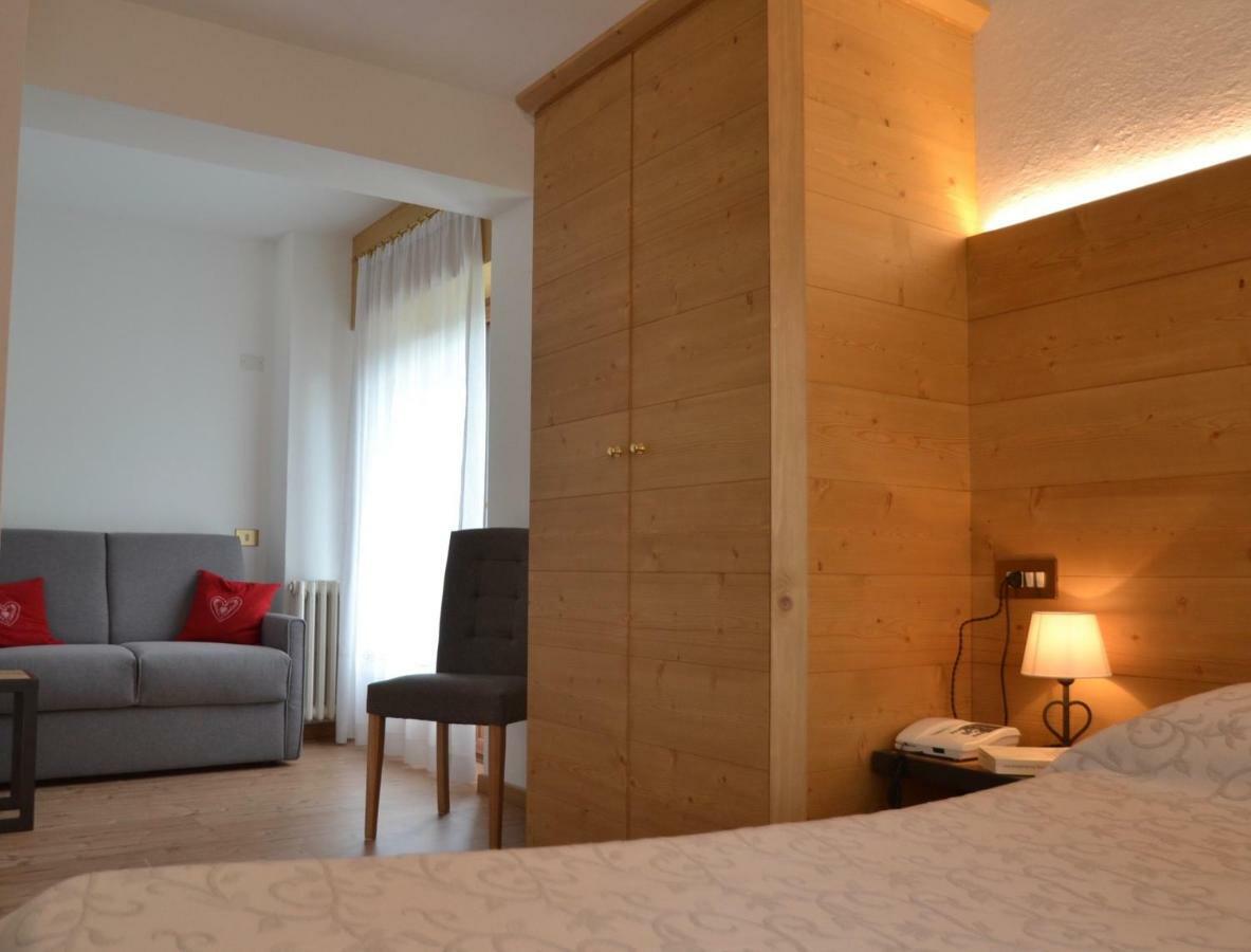 Hotel Villa Nevada Cortina dʼAmpezzo Eksteriør billede
